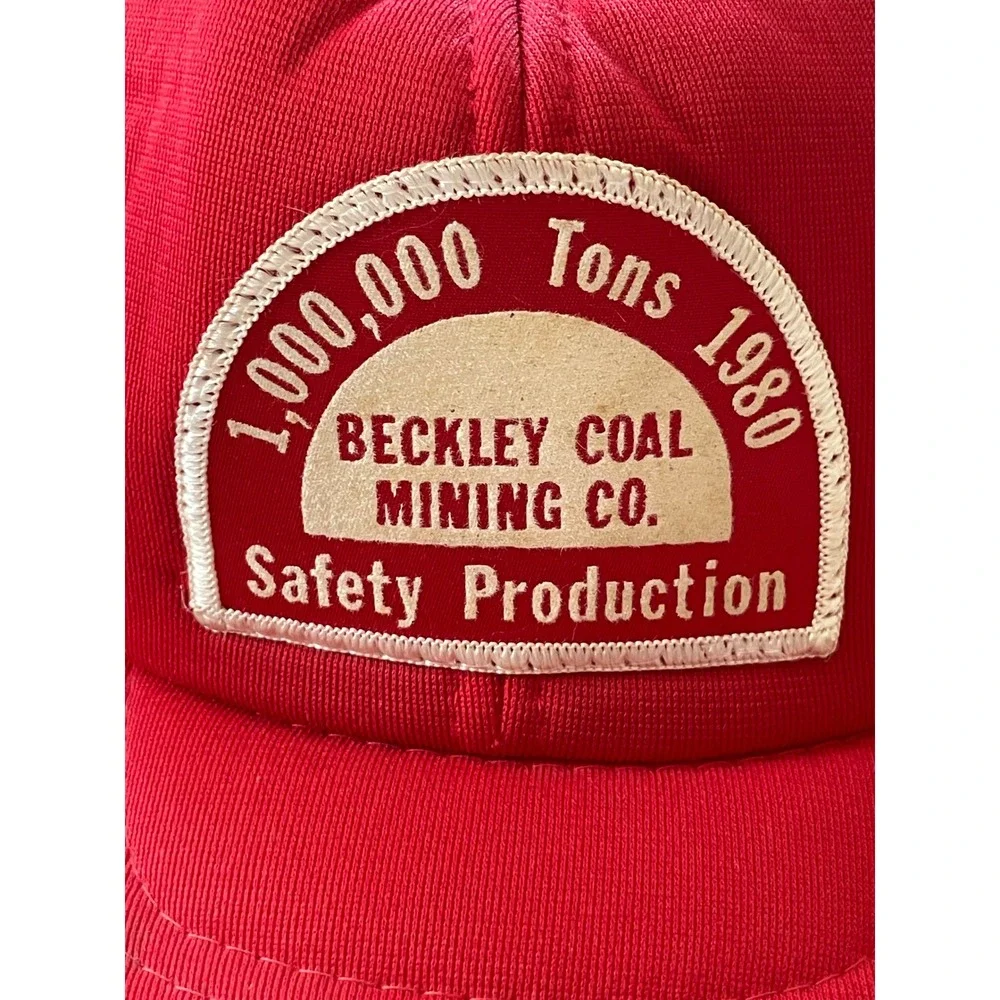 Cardinal Mens S/M‎ Trucker Hat Red Beckley WV Coal Mining 1980 Safety Production